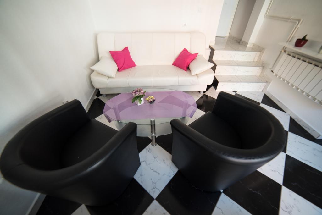 Apartman Hitno Tuzla Exterior photo